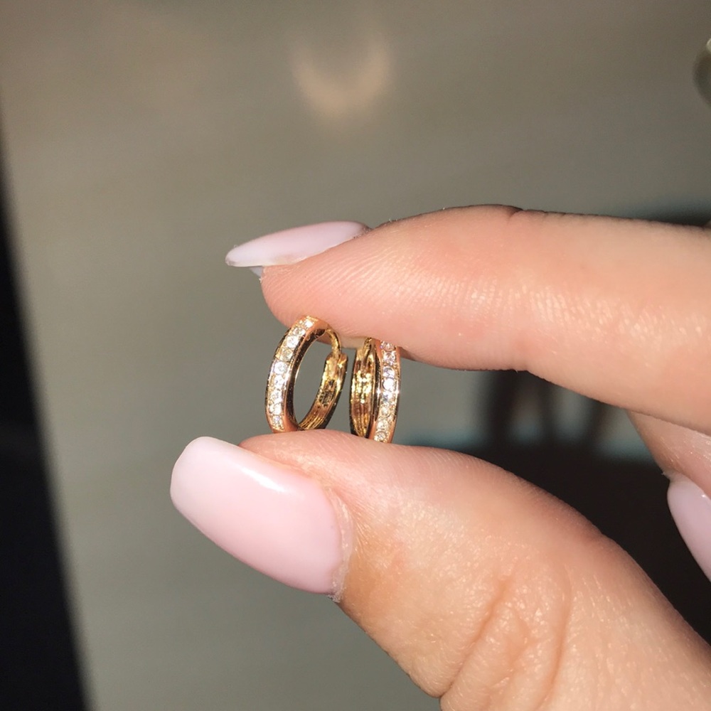 Gold huggy hoop earrings